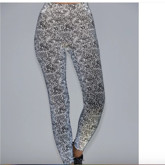 NWT Noli Yoga Legging + Bra Silver Ultra Reflective Glow Set Small XS S - Picture 10 of 16